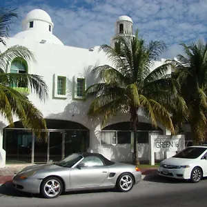 Hotel 16